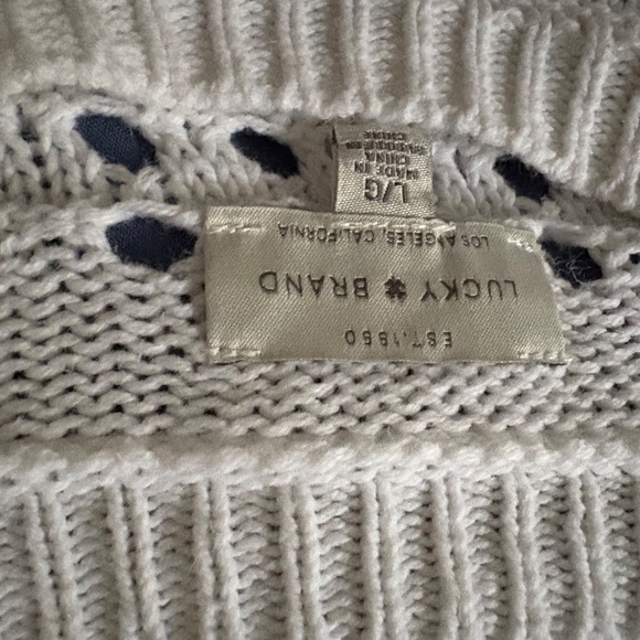 Lucky brand sweater - Picture 2 of 2